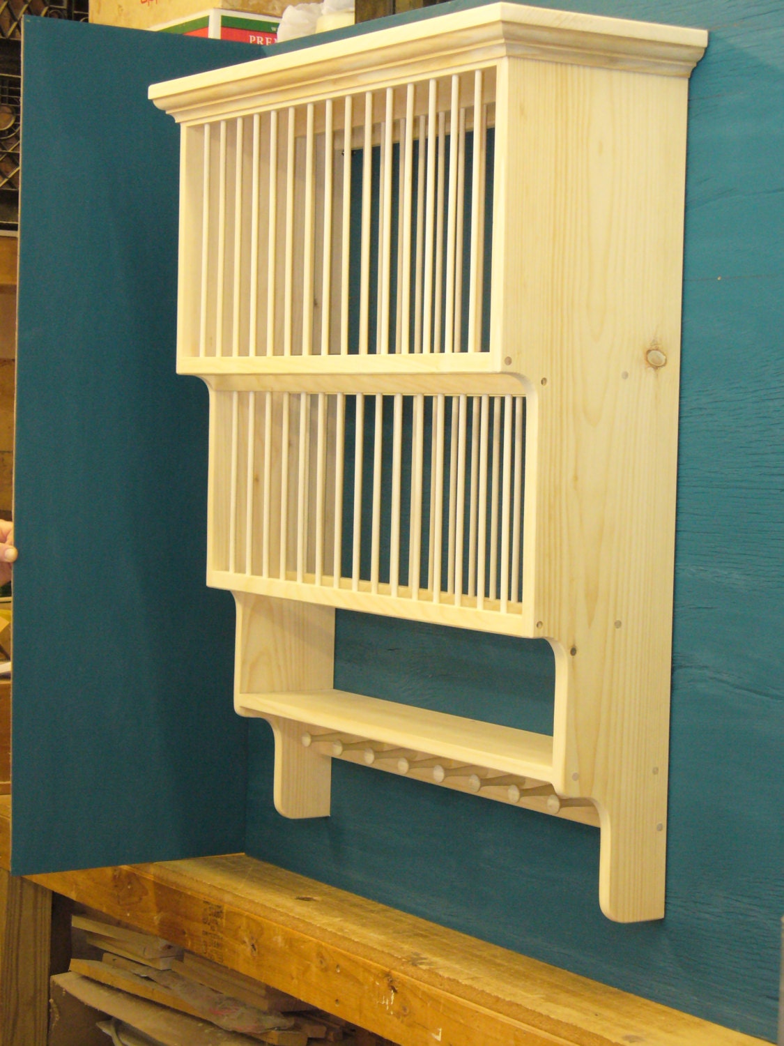 3 Tier SHAKER PEG Crown moulding Wood cup Plate Dish Rack shelf Cabinet kitchen organizer cup